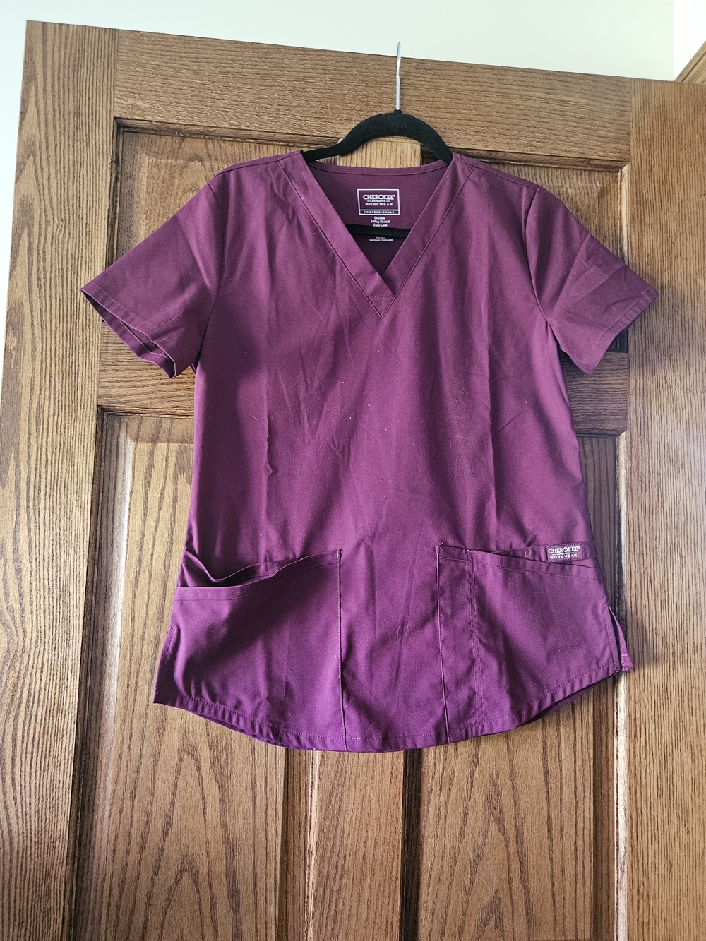 Cherokee Women's V-Neck Scrub Top - Wine